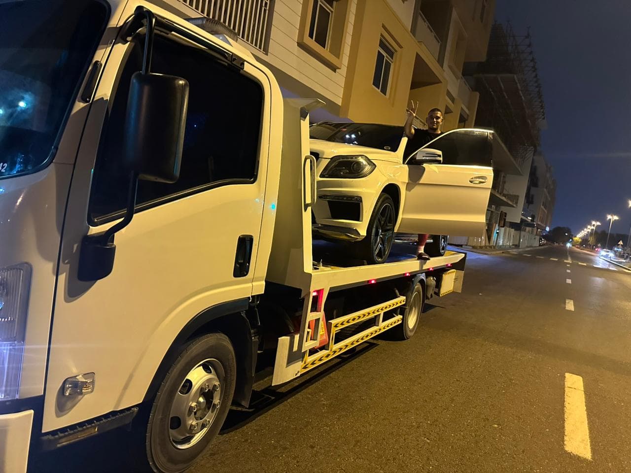 Towing Service Dubai - Professional Tow Truck Services