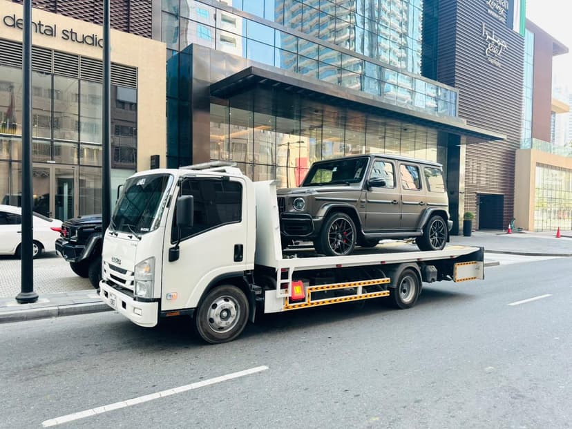 Understanding Towing Costs and Pricing in Dubai